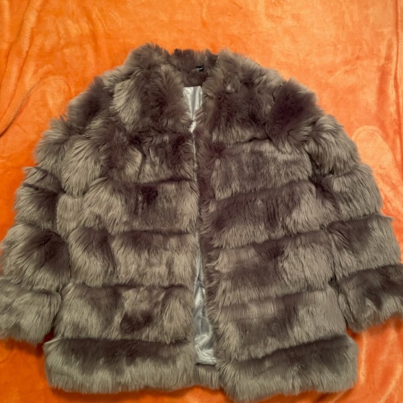 Gray Faux Fur Bubble Coat - Picture 4 of 6